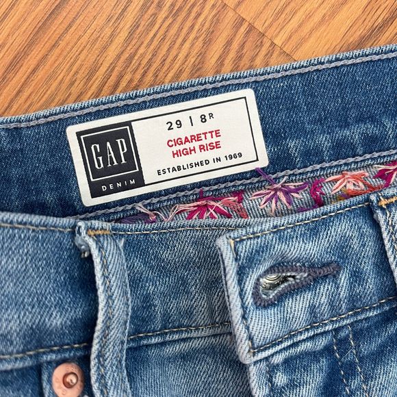 GAP Cigarette High Rise Jeans Hand Embroidered Size 29 - Picture 9 of 10